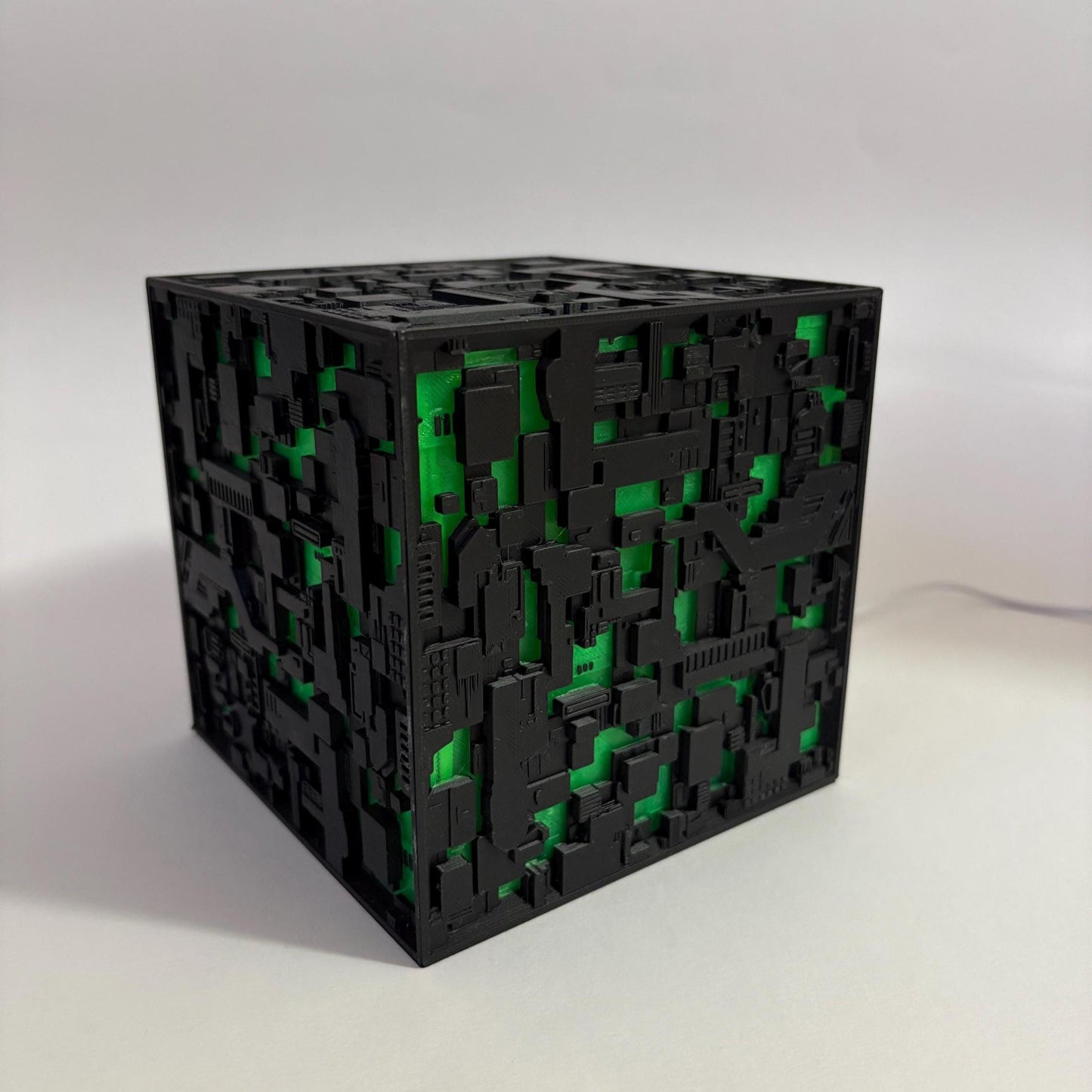 Star Trek Borg Cube Lamp | Sci-Fi Light | Nerd Gift | Gaming Desk lantern | Trekkie Fan