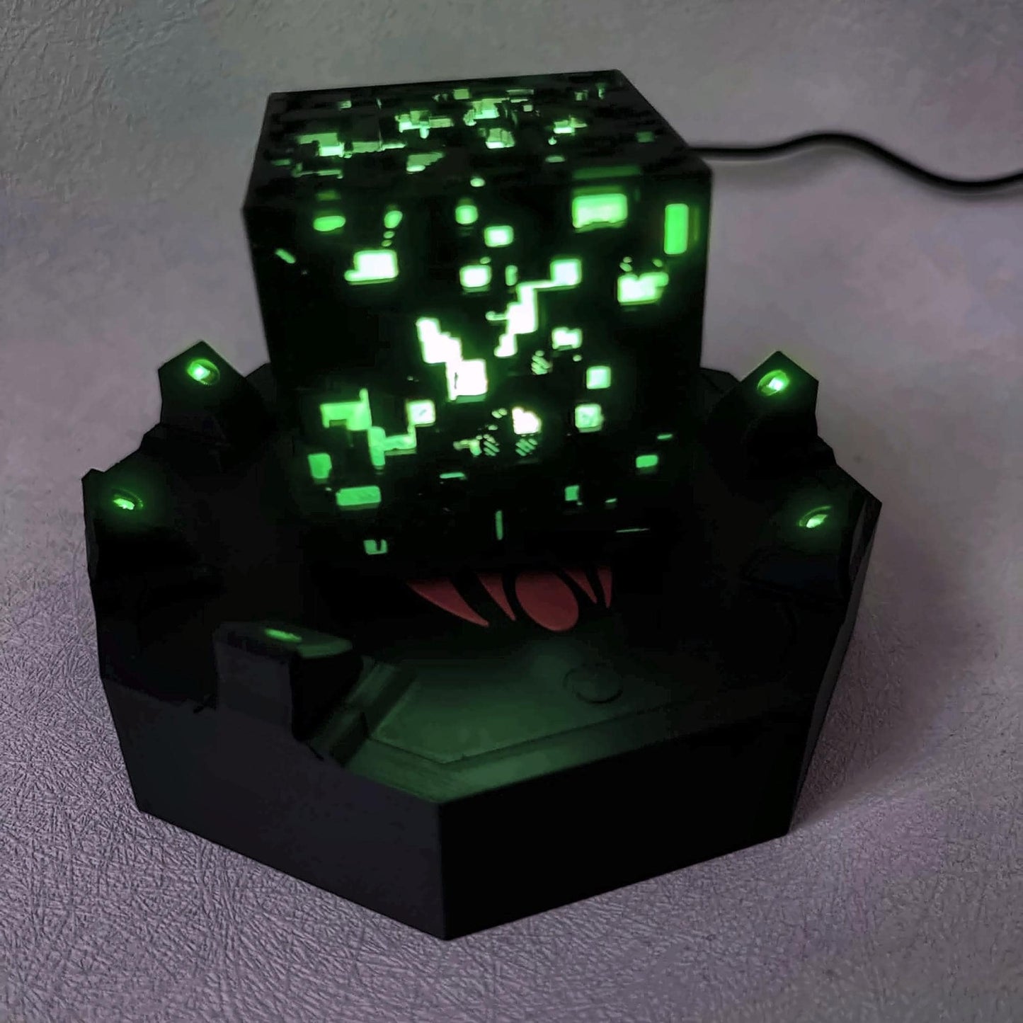 Magnetic Levitating Star Trek Borg Cube Lamp, Illuminated Sci-Fi Desk Display