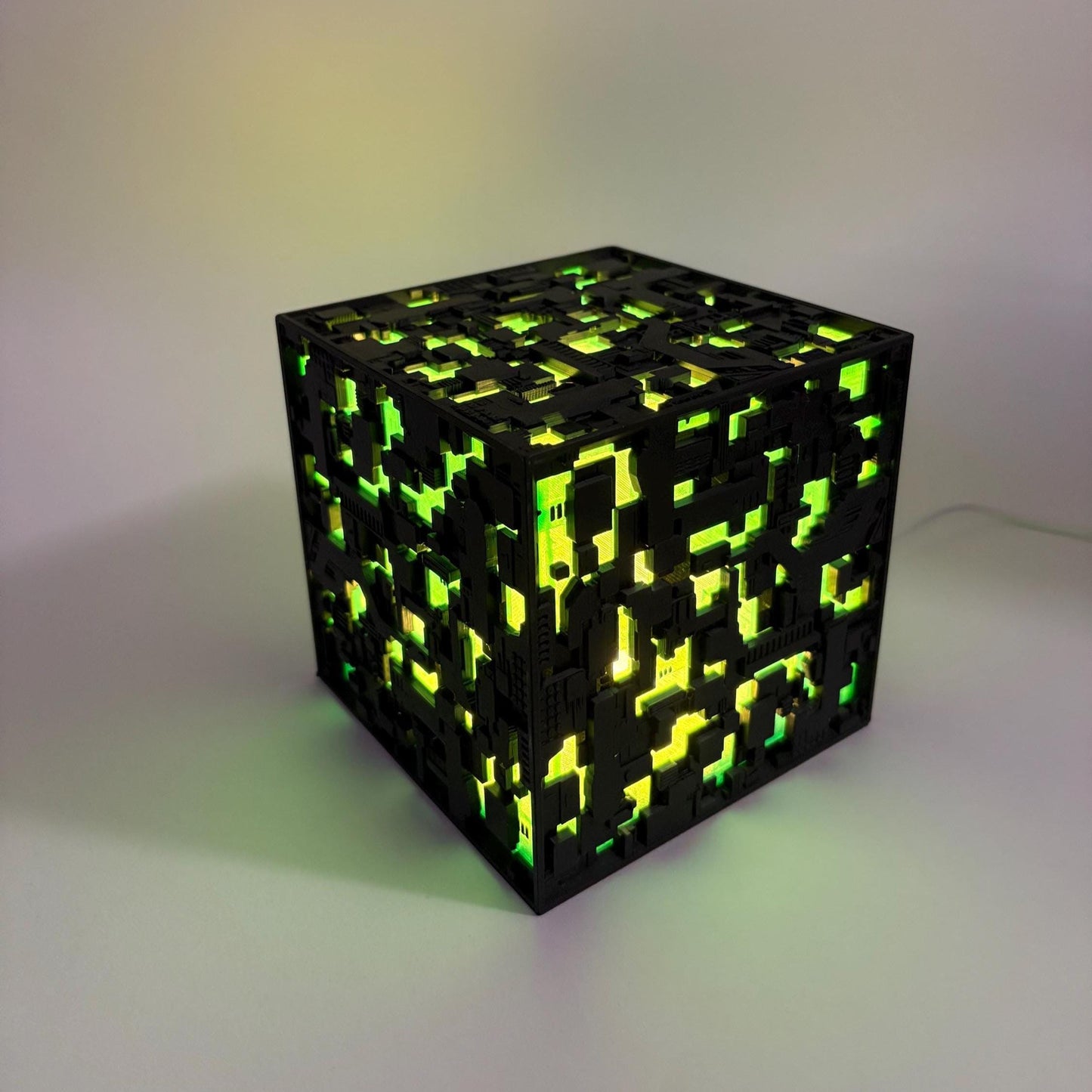 Star Trek Borg Cube Lamp | Sci-Fi Light | Nerd Gift | Gaming Desk lantern | Trekkie Fan