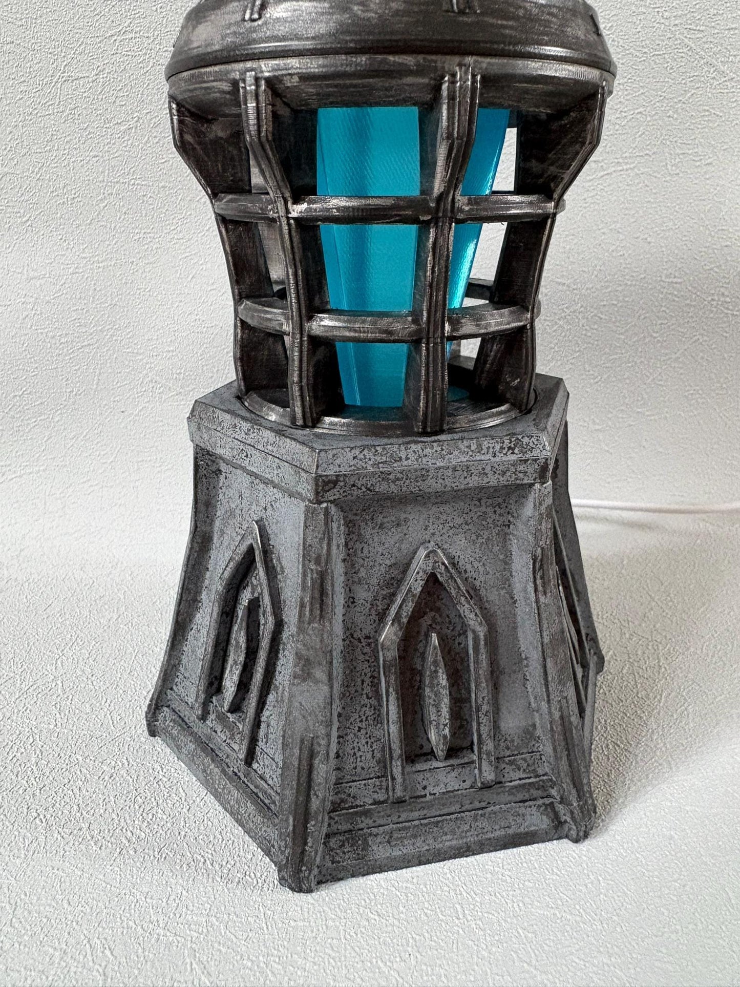 Varla Crystal Lamp | Oblivion Inspired Varla Stone LED Light | Elder Scrolls Skyrim Fantasy Decor