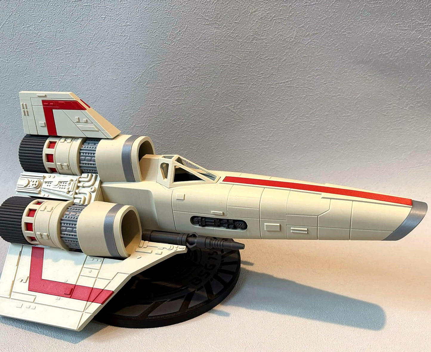 Colonial Viper Mk I Display Model, Battlestar Galactica Inspired Sci-Fi Spaceship with Stand